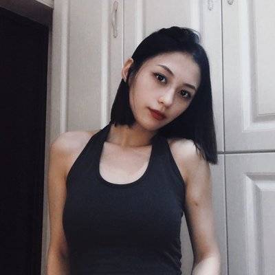 黑白模特