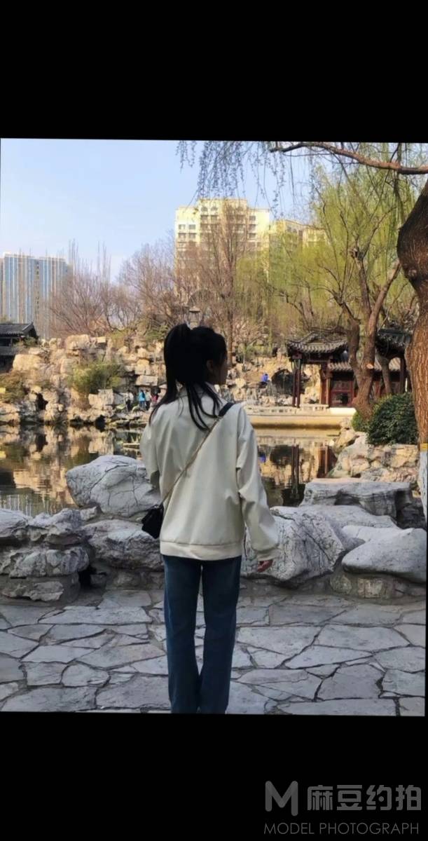 校园模特