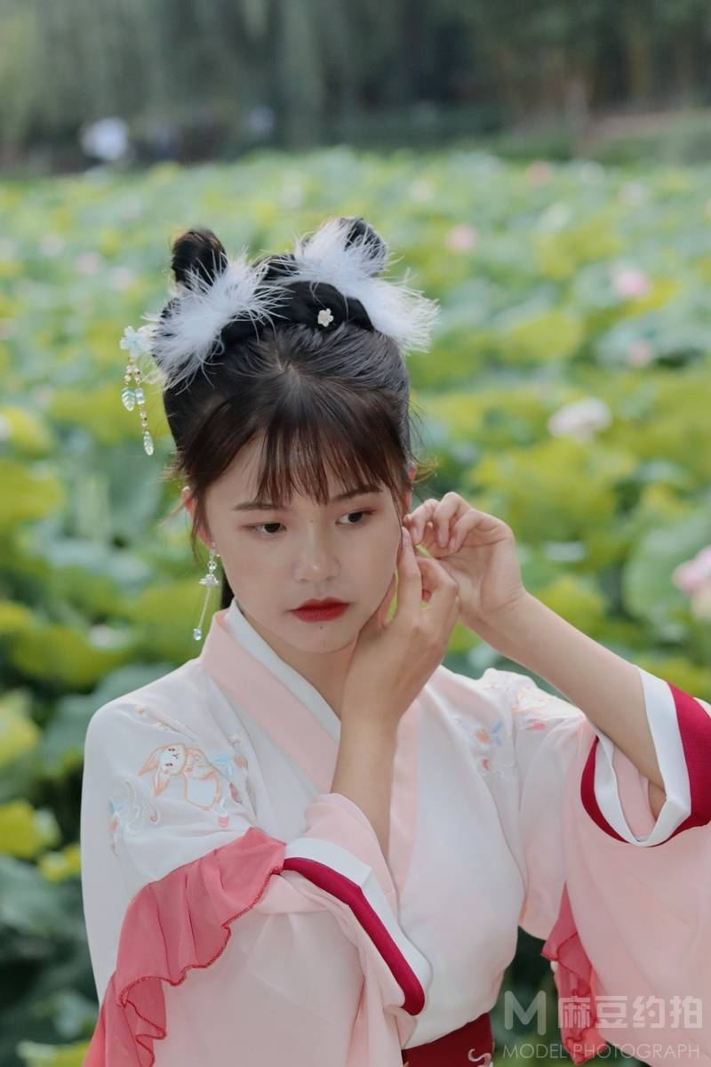 妆容模特