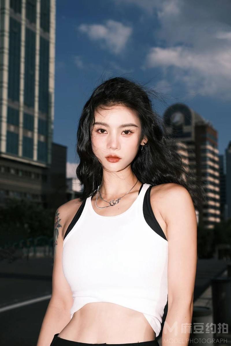 胶片模特