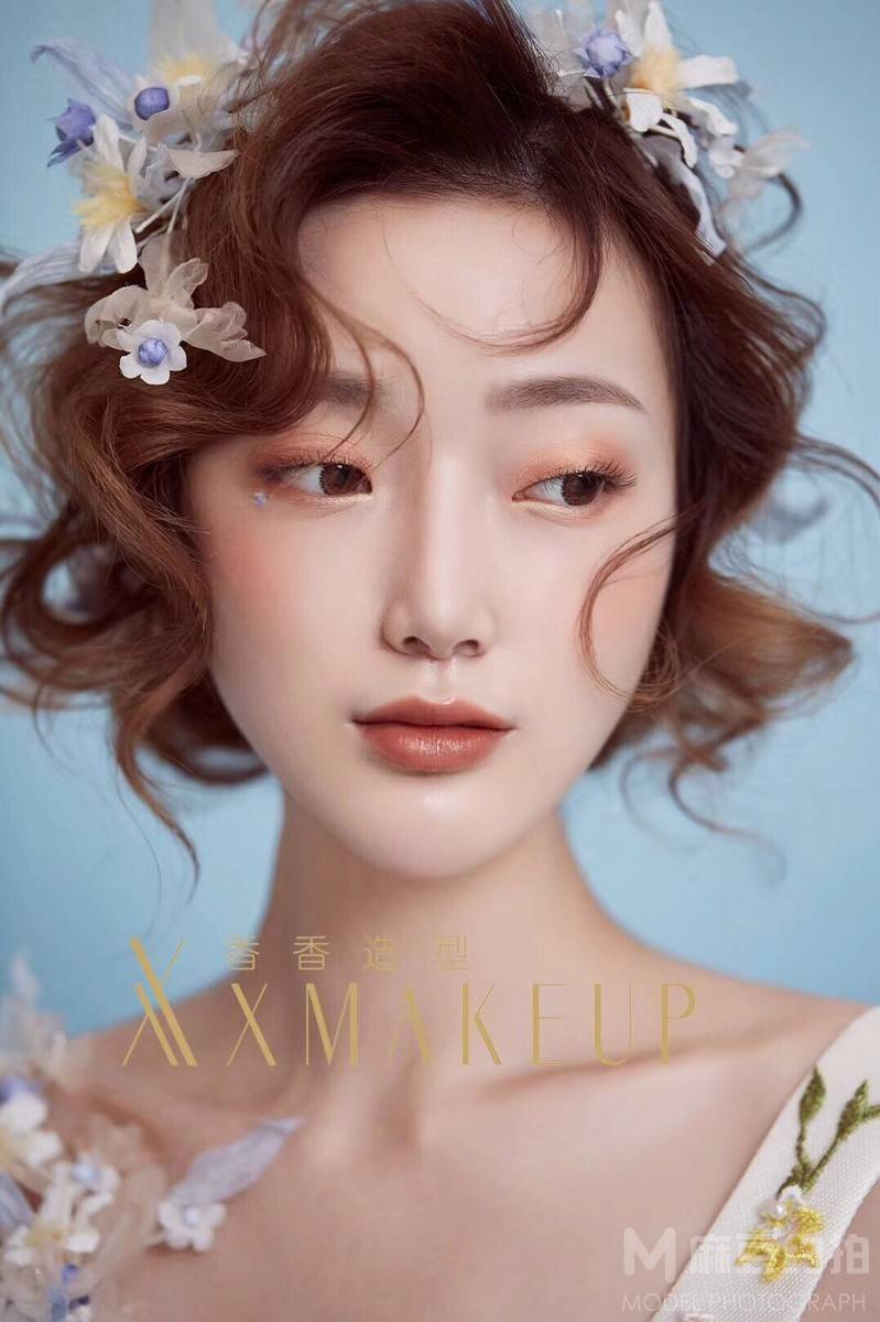 妆容模特