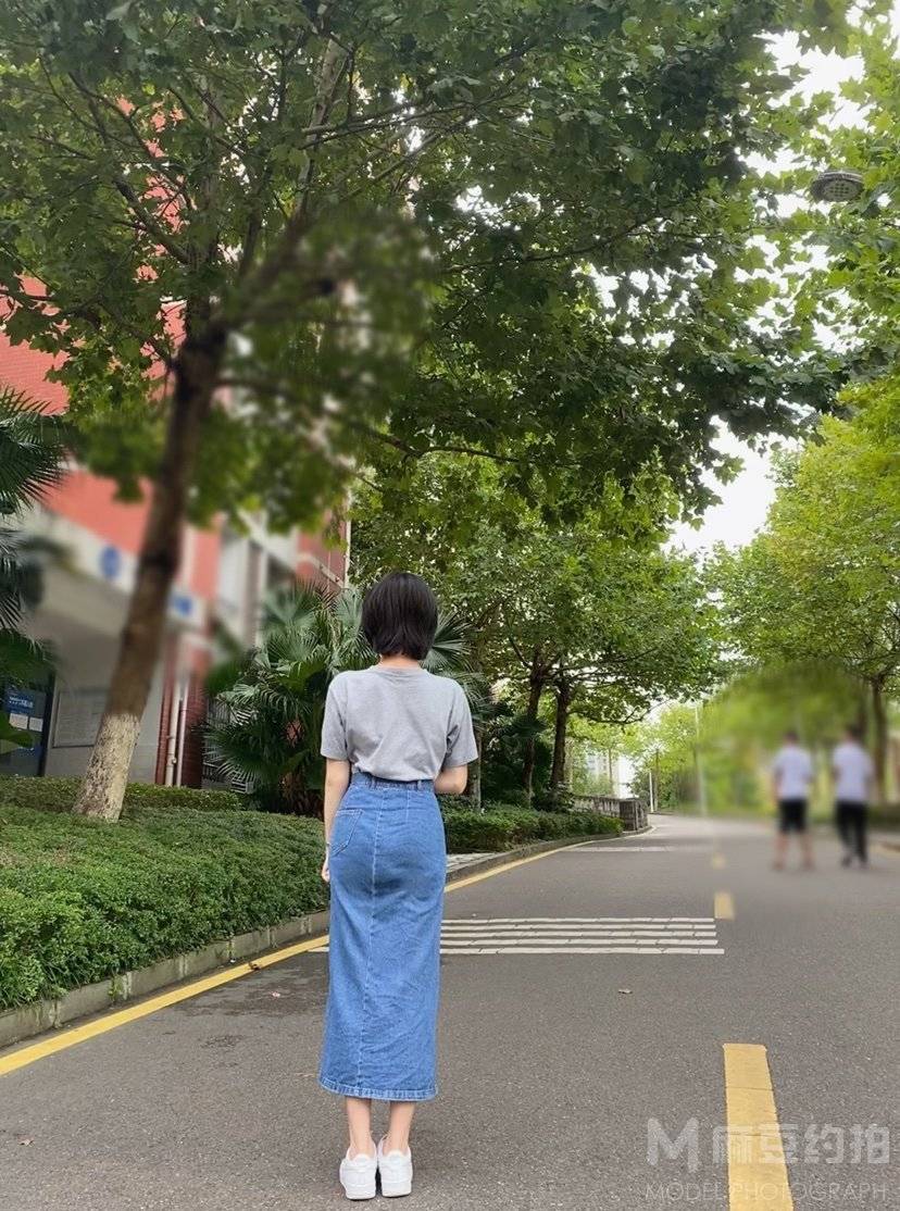 校园模特