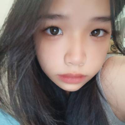 宝丽来模特