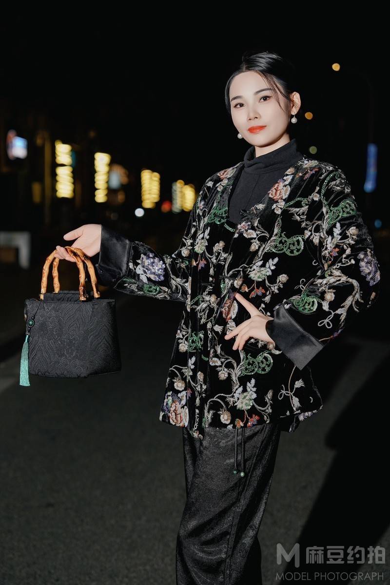 夜景模特