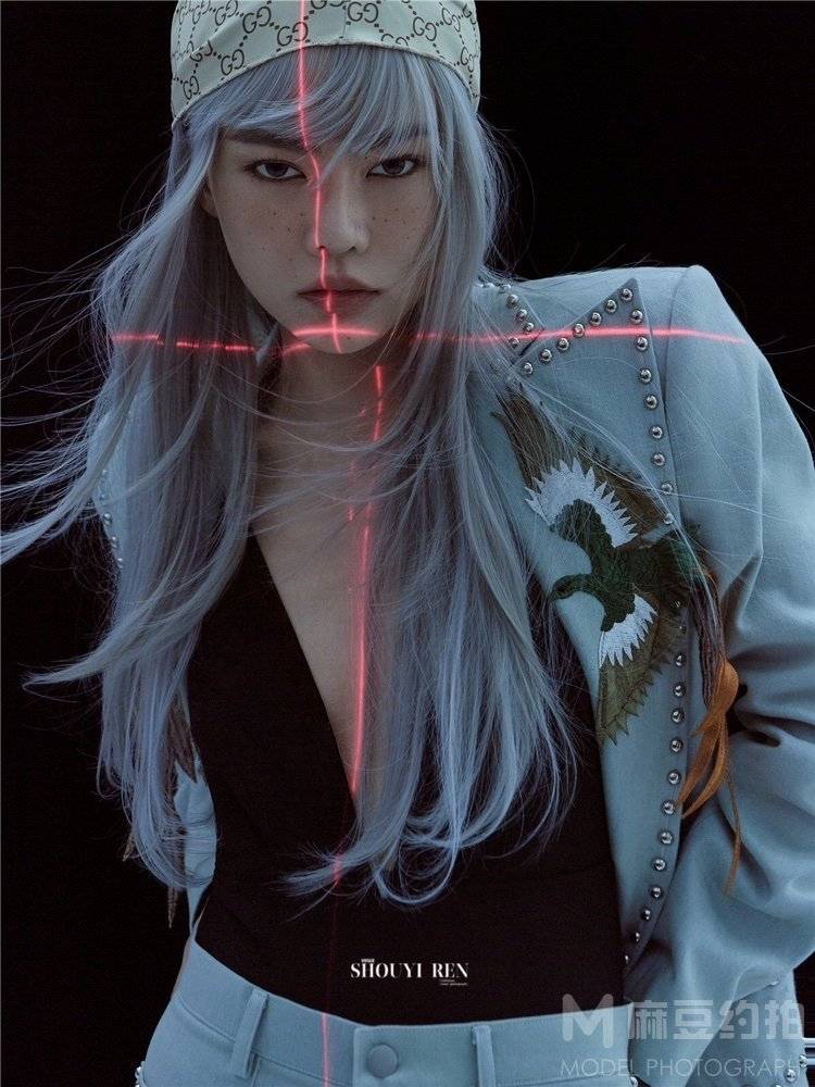 情绪模特
