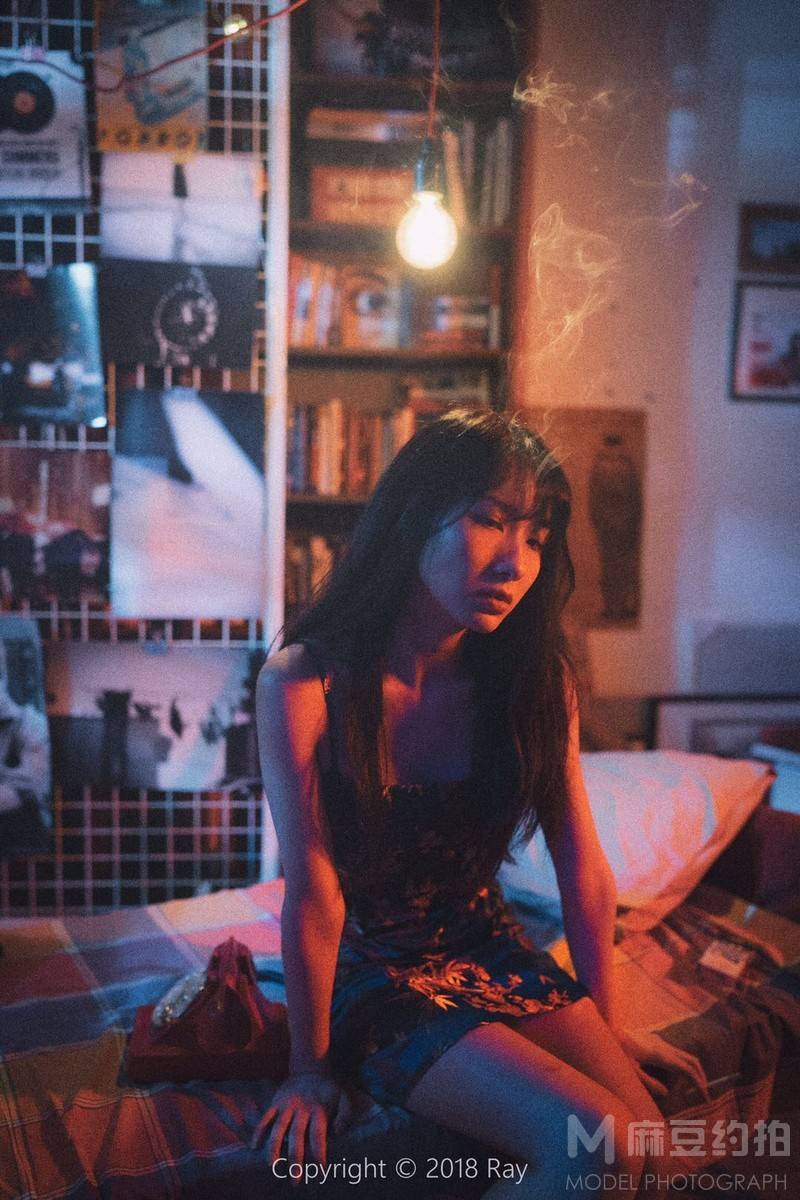 情绪模特