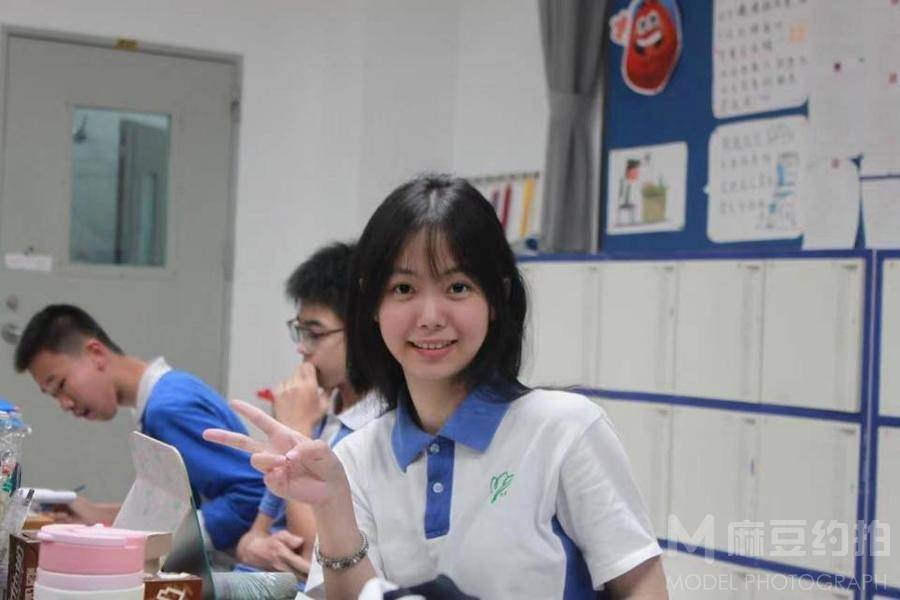 校园模特