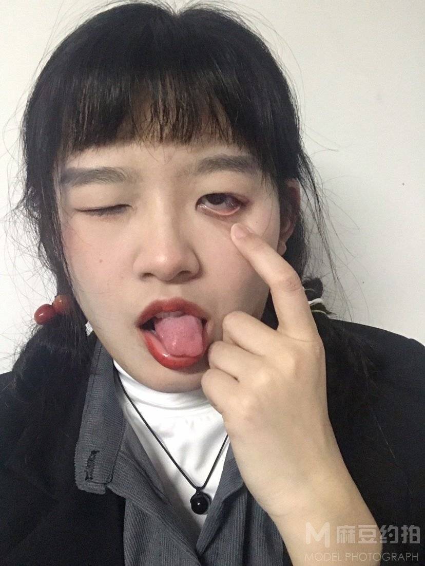 胶片模特