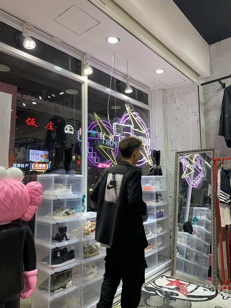 黑白模特