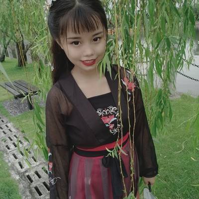 黑白模特