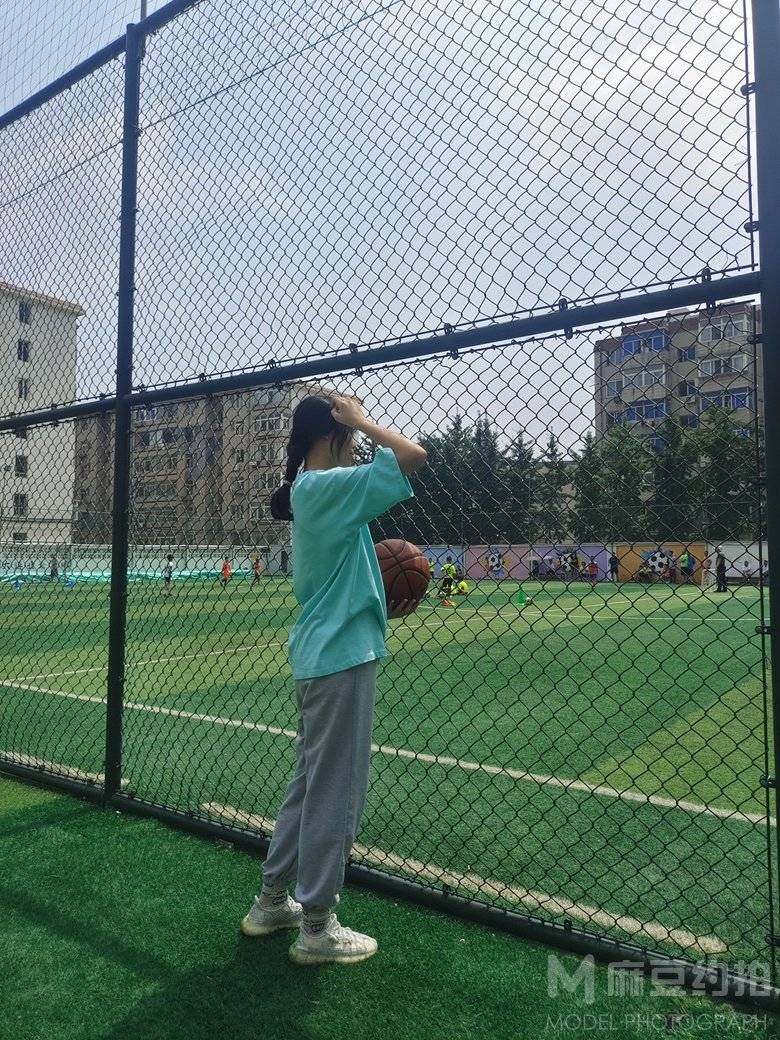 校园模特