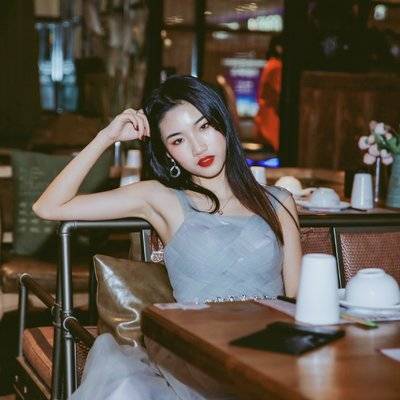 纪实模特