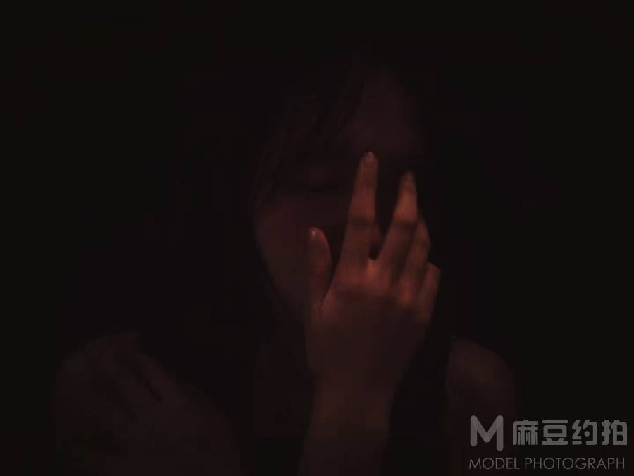 黑白模特