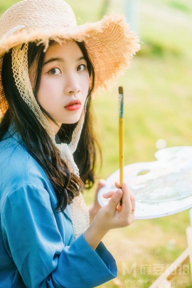 情绪模特