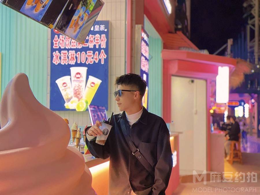 夜景模特