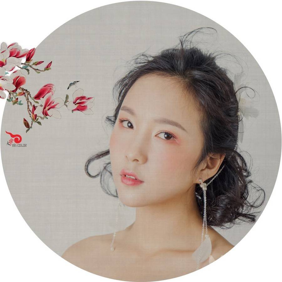 妆容模特