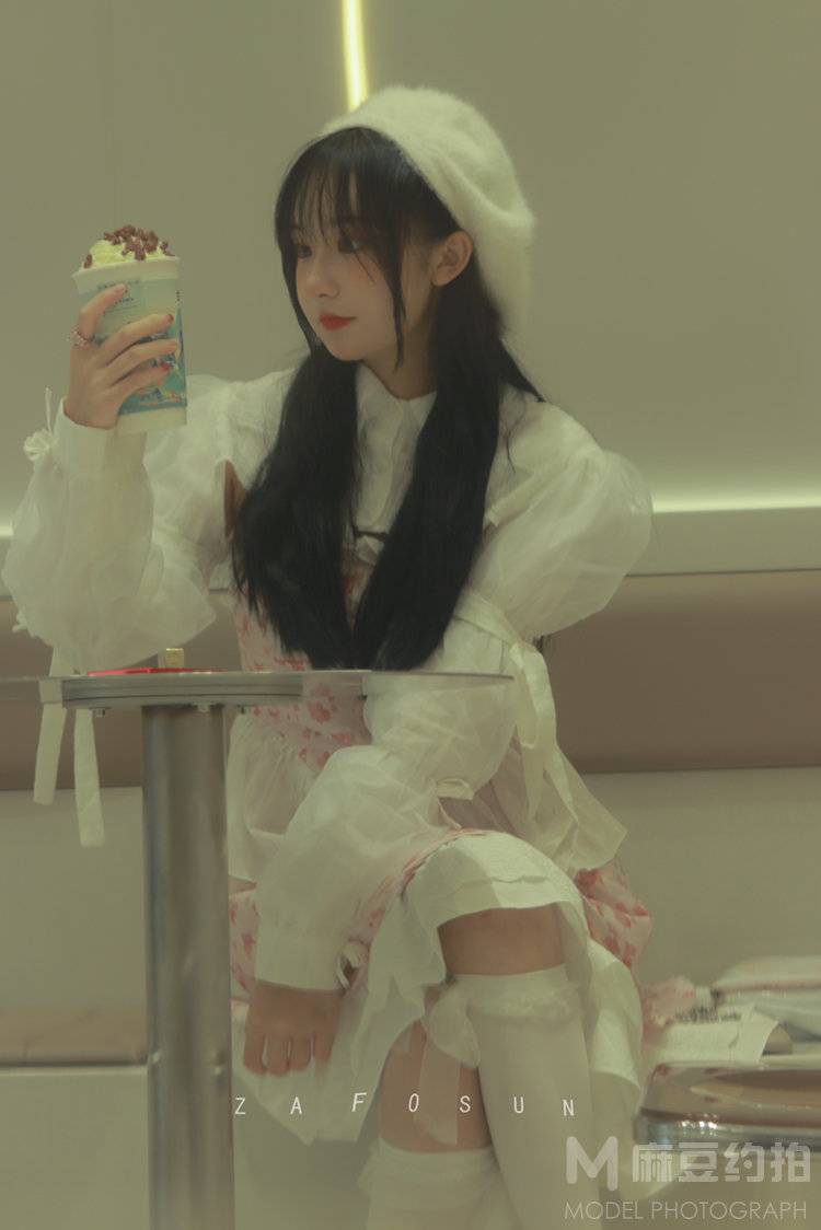 胶片模特