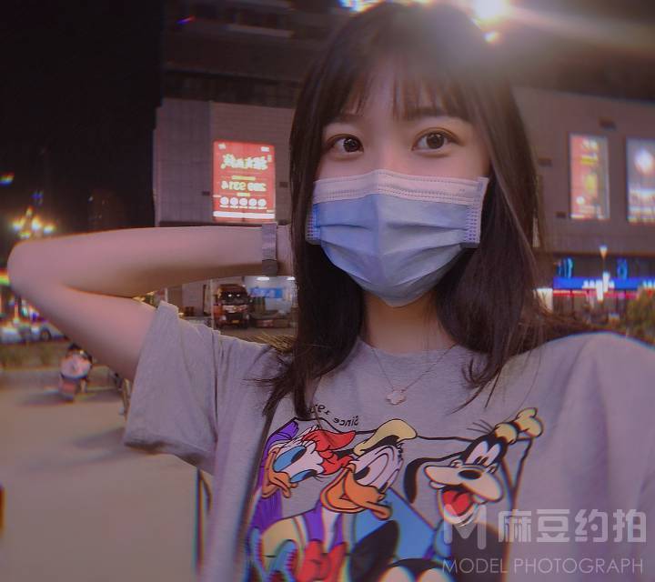 纪实模特