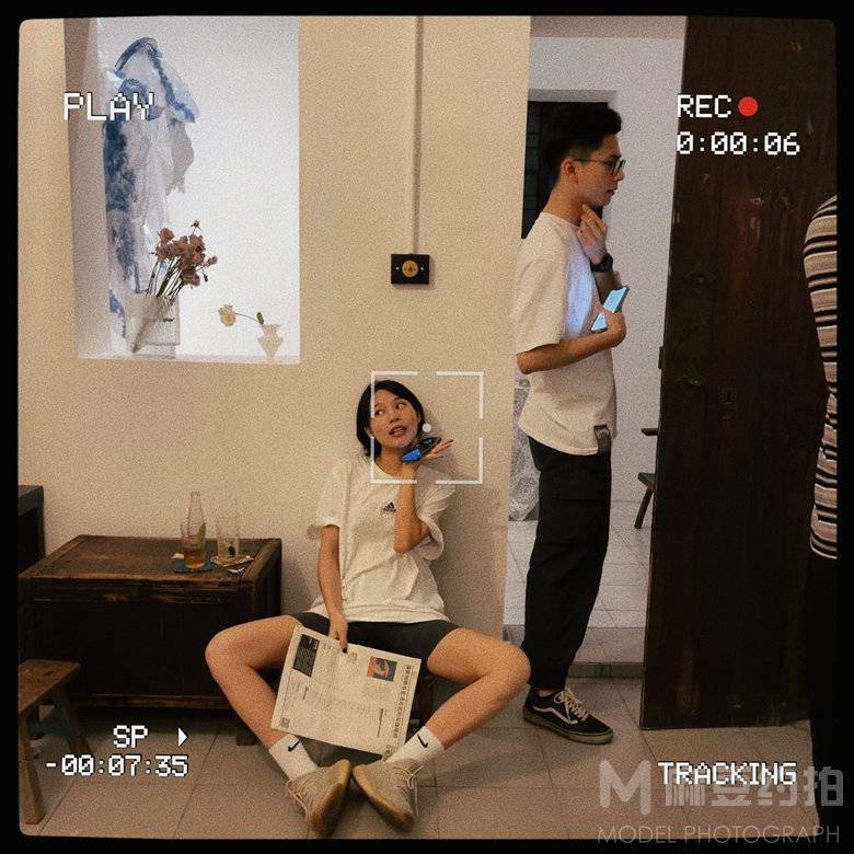 情绪模特