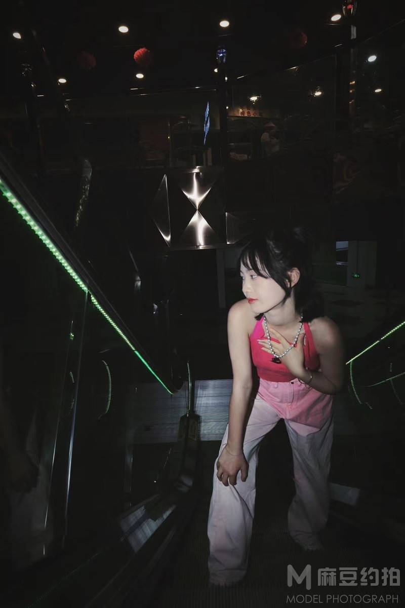 纪实模特