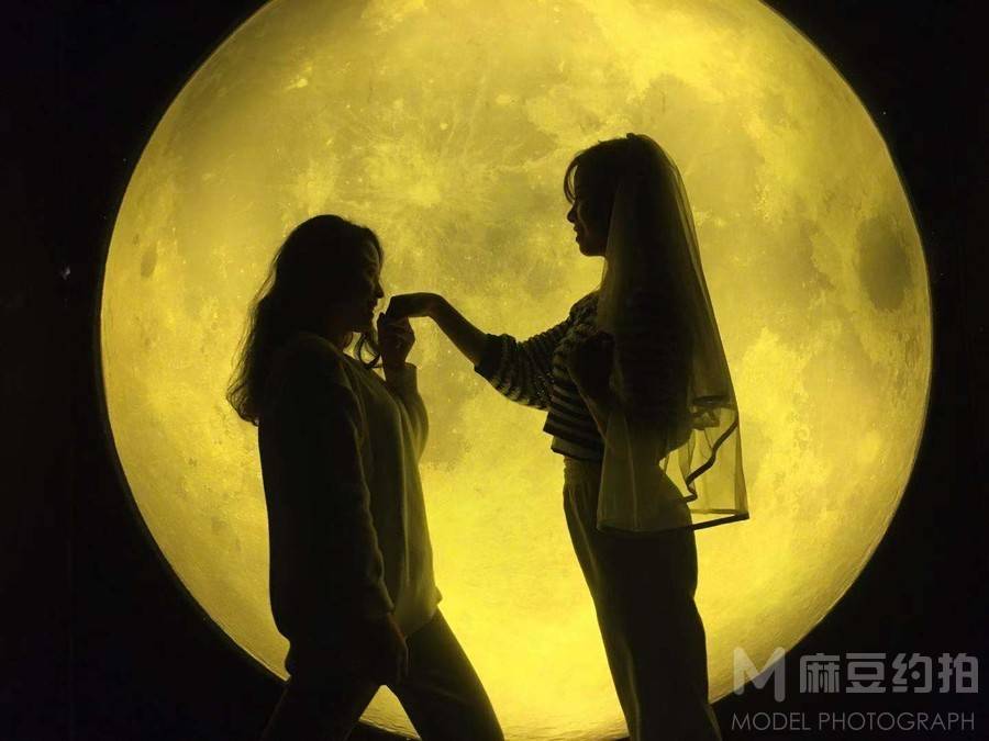 情侣模特