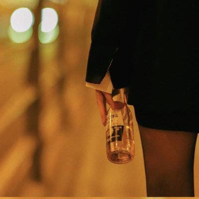 黑白模特