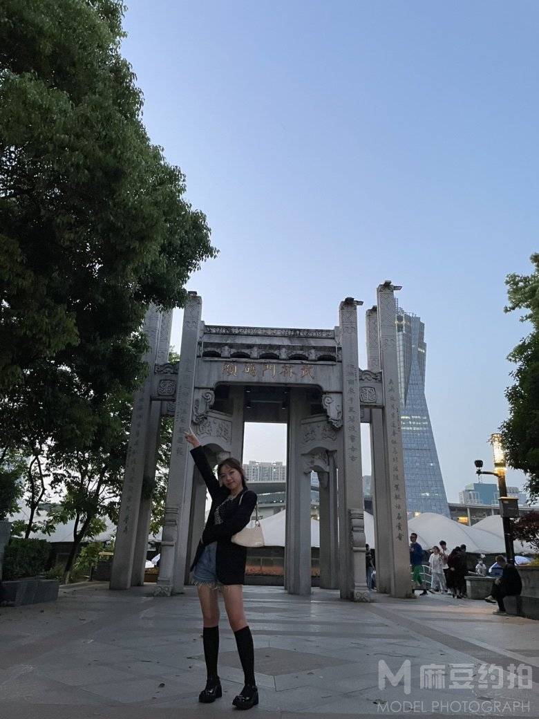 校园模特