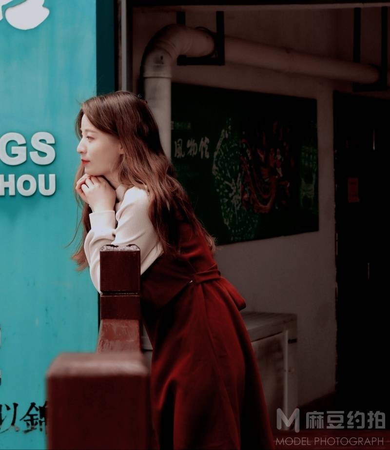 情绪模特