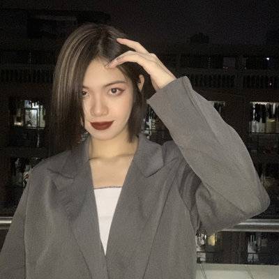 黑白模特