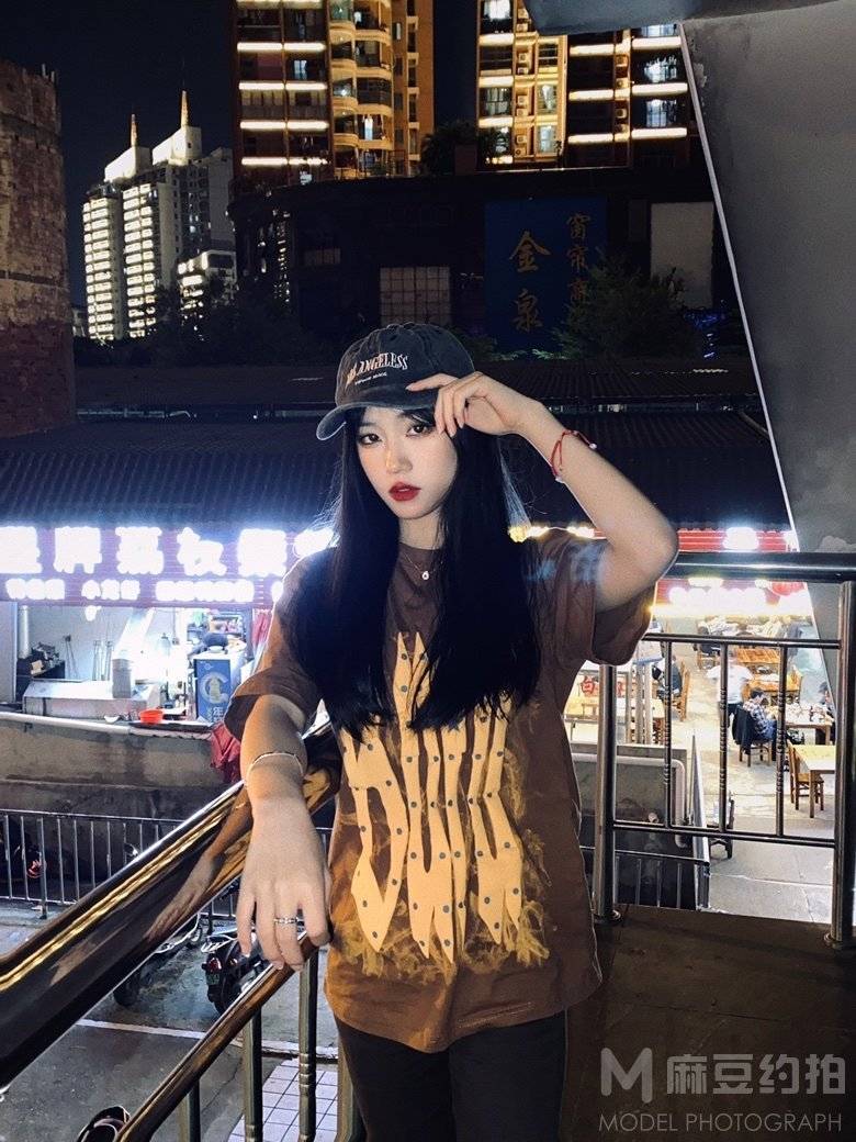 夜景模特