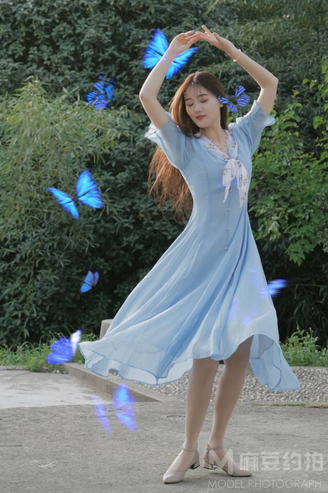 校园模特