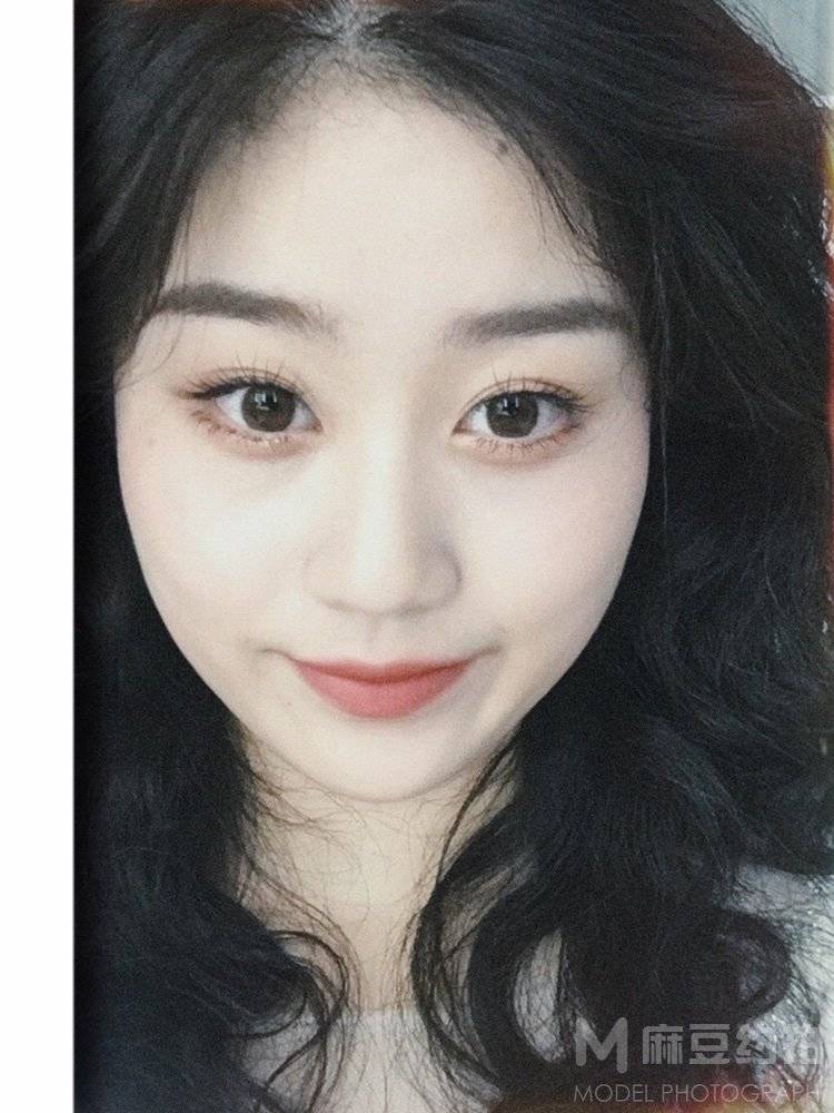 妆容模特