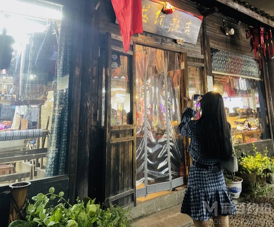 妆容模特