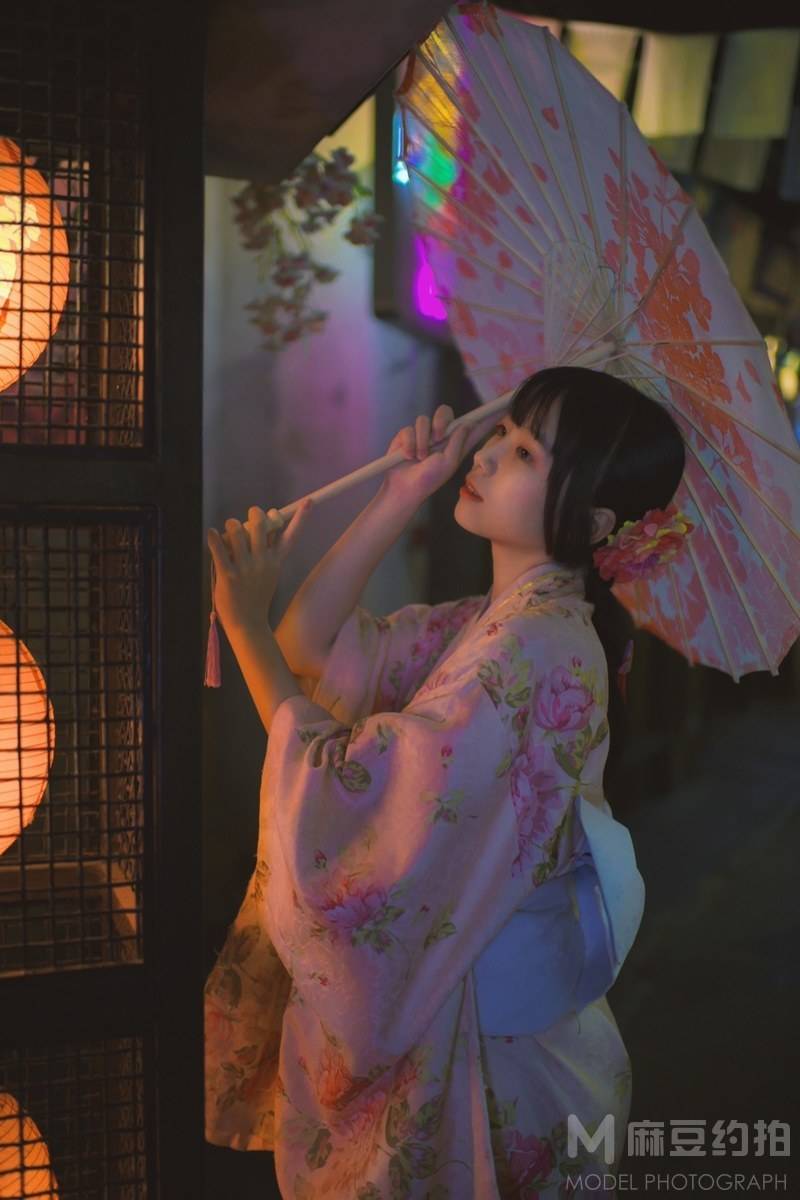 胶片模特
