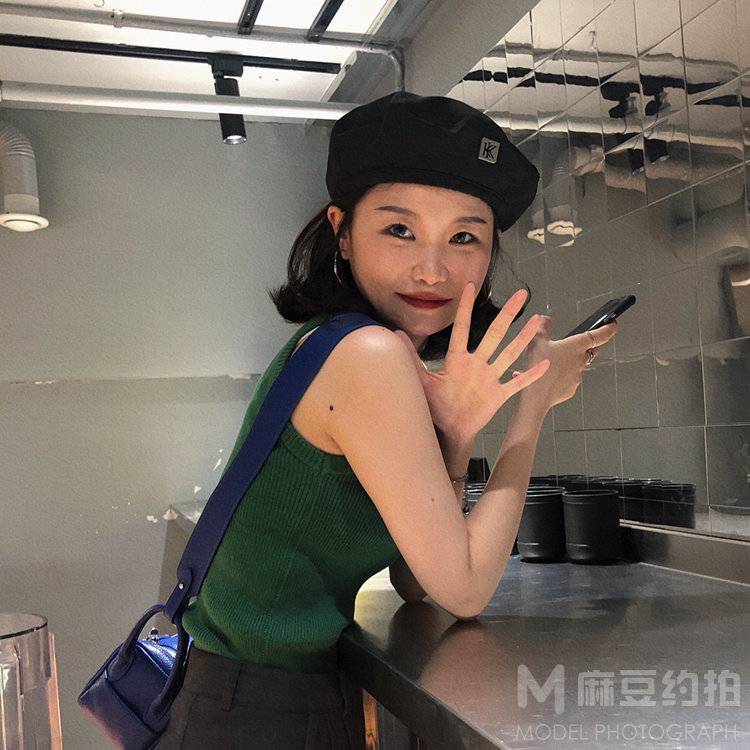 情绪模特