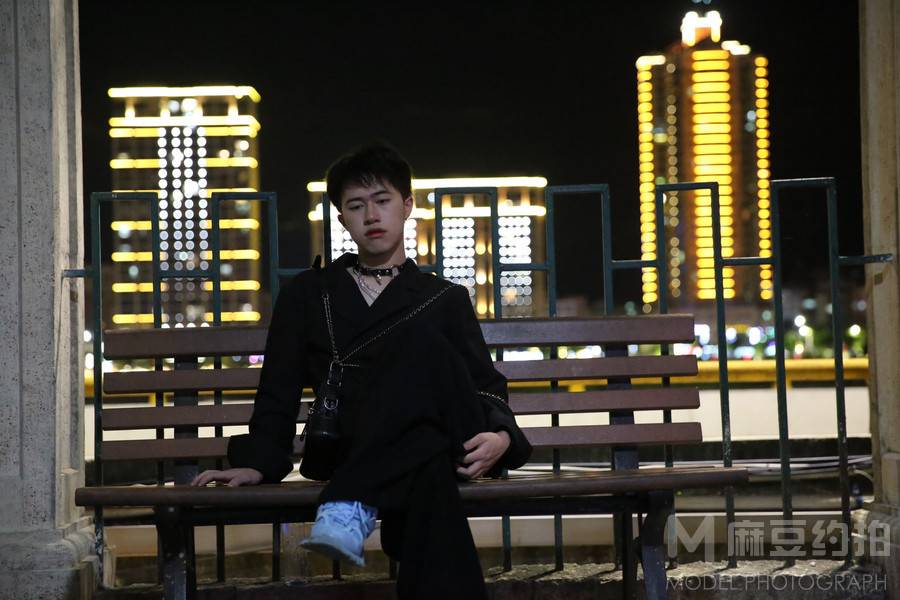 夜景模特