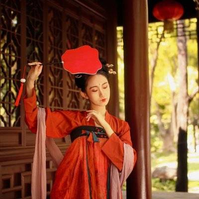 汉服模特