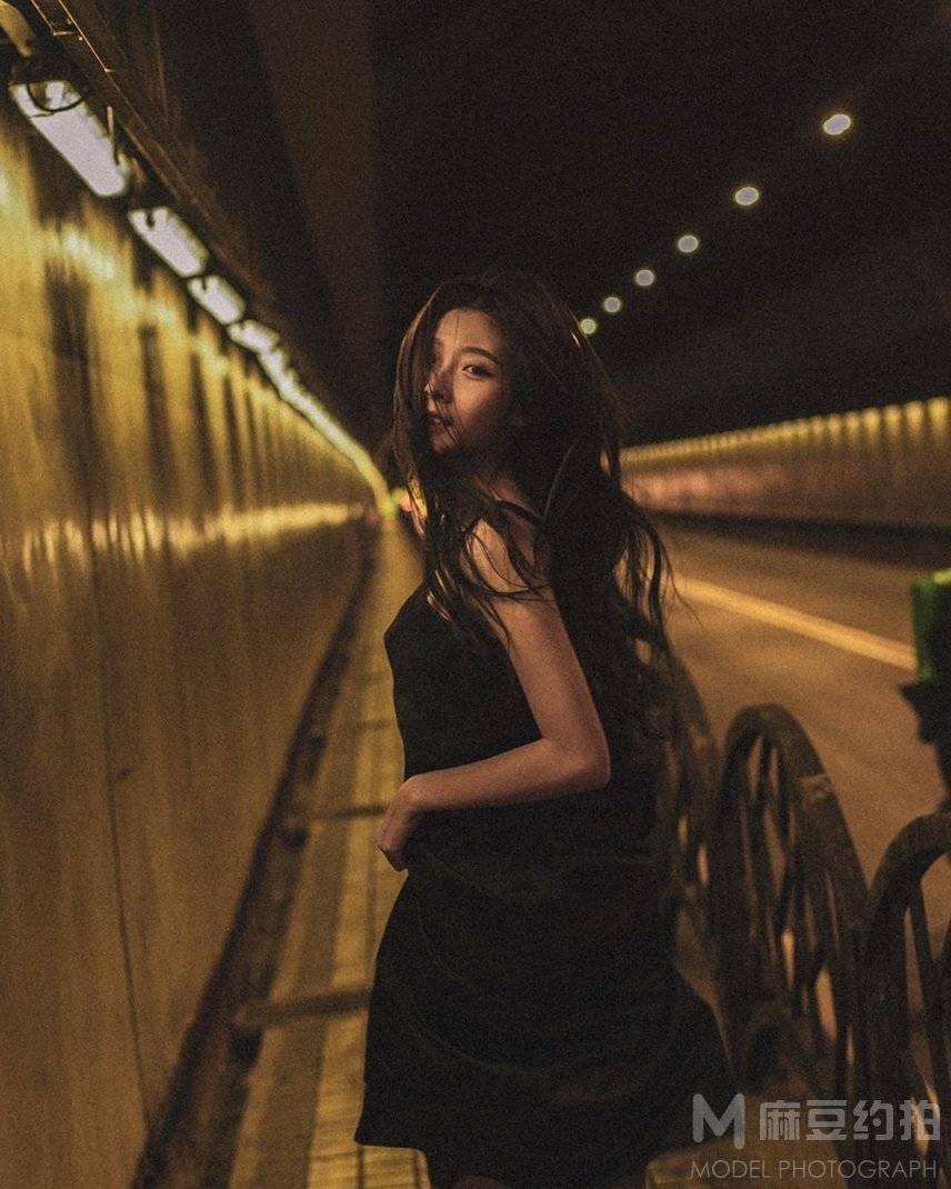 夜景模特