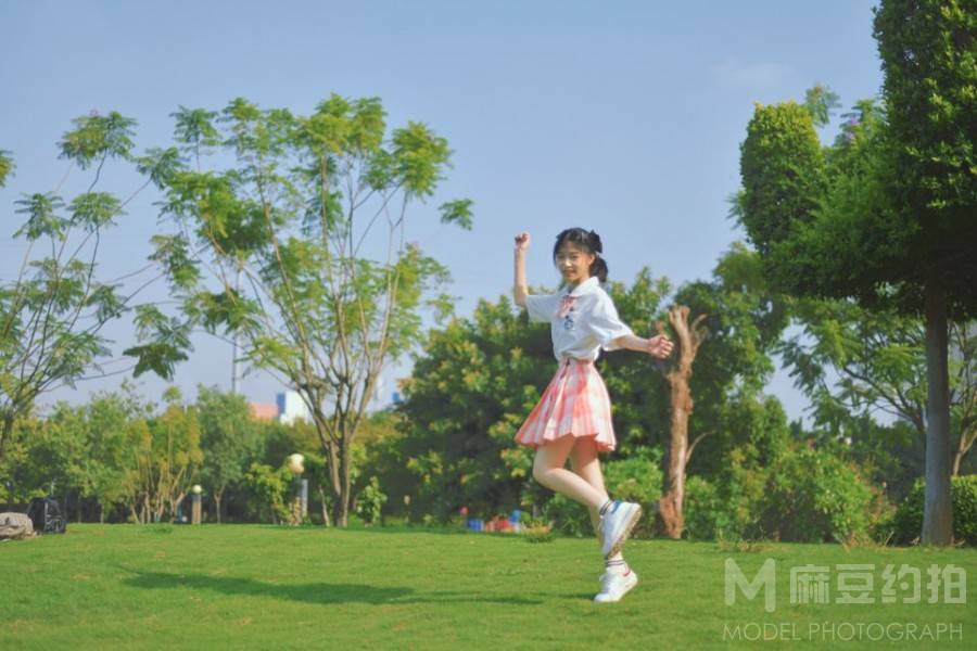 校园模特