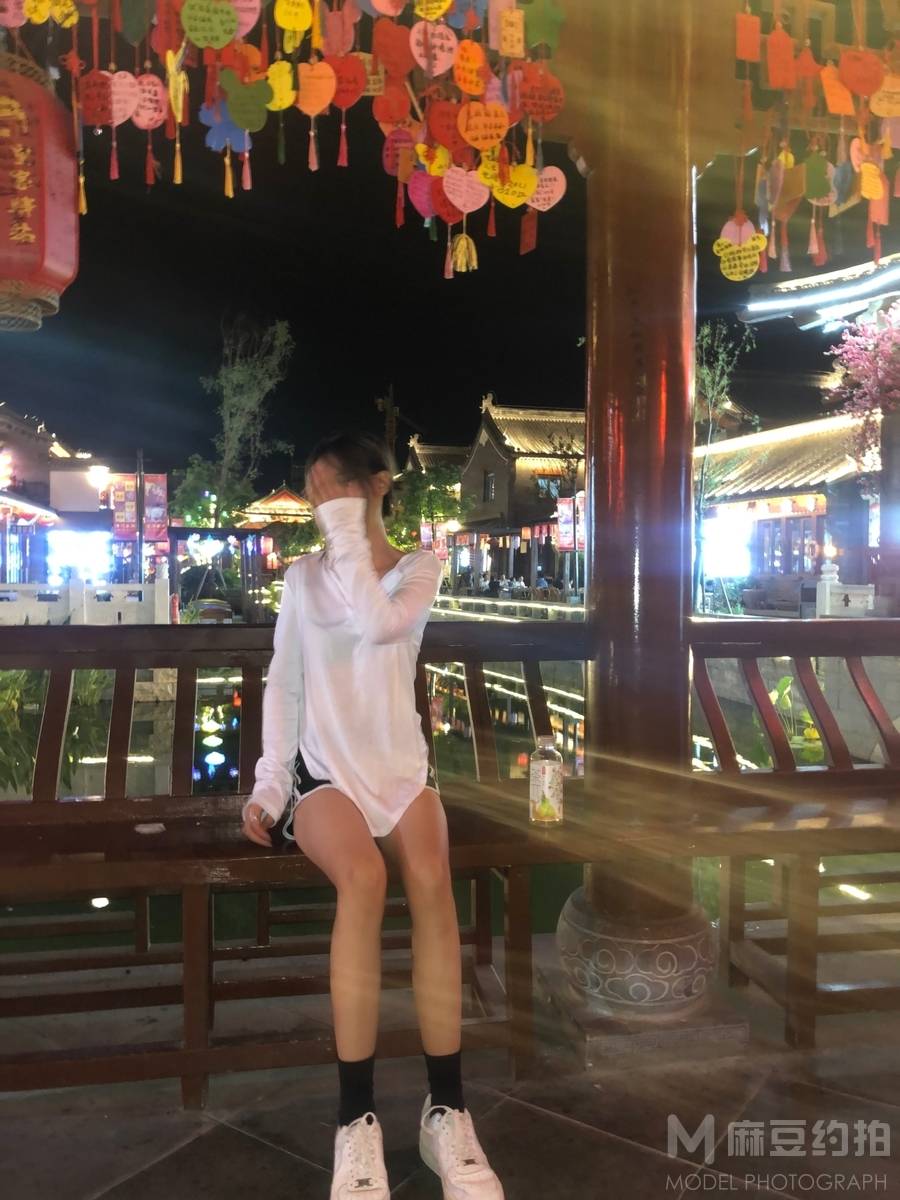 胶片模特