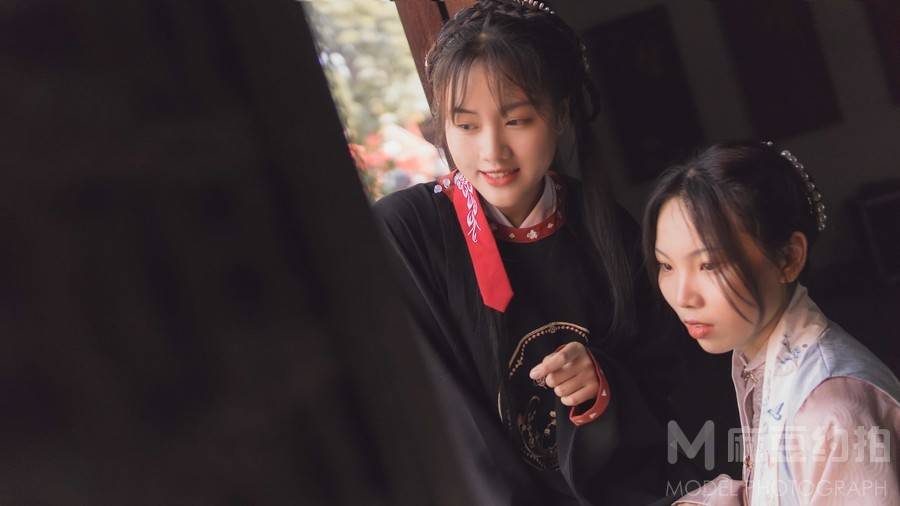 汉服模特