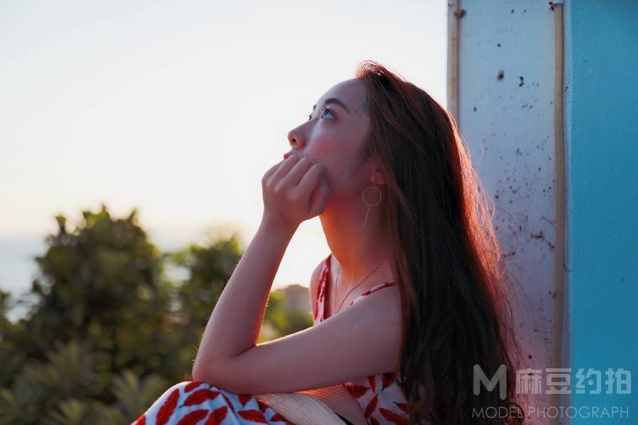 情绪模特