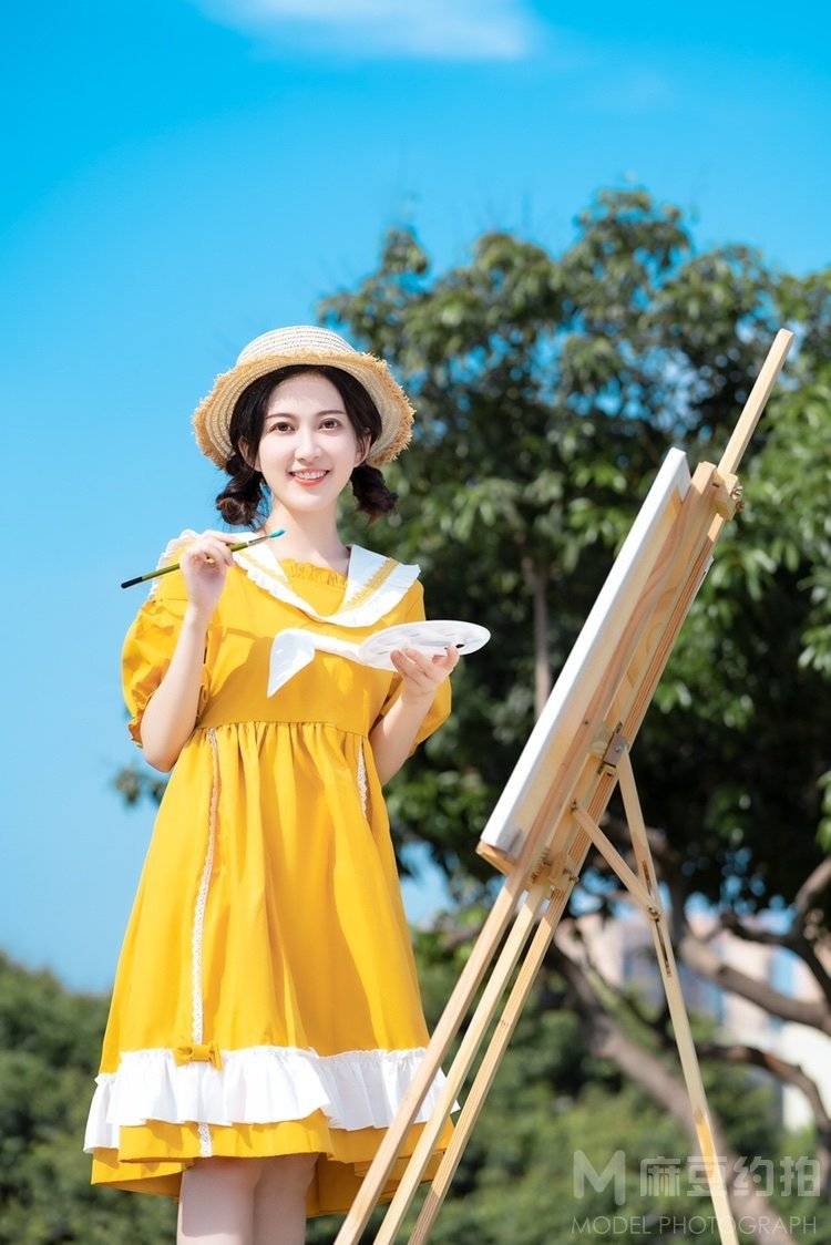 情绪模特