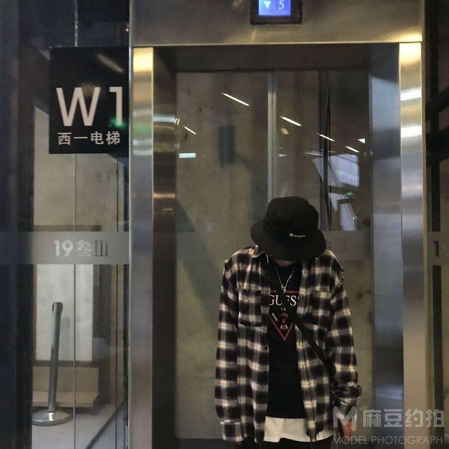 暗黑模特