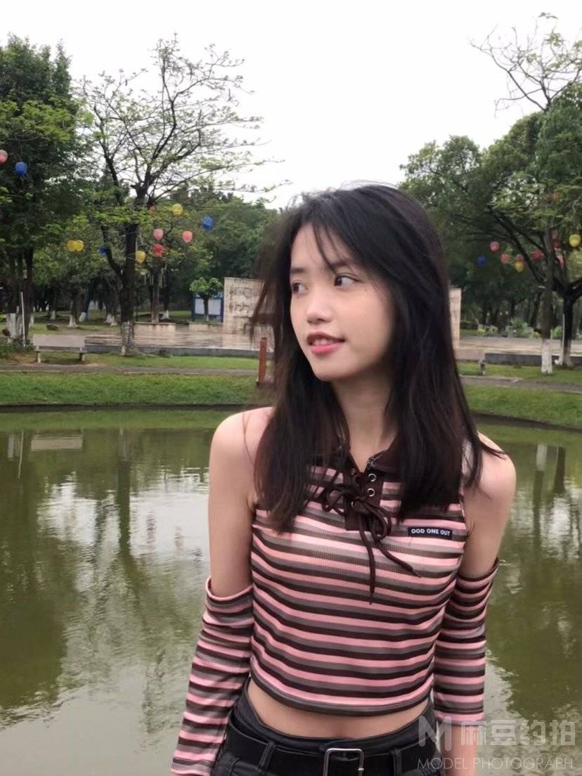 校园模特