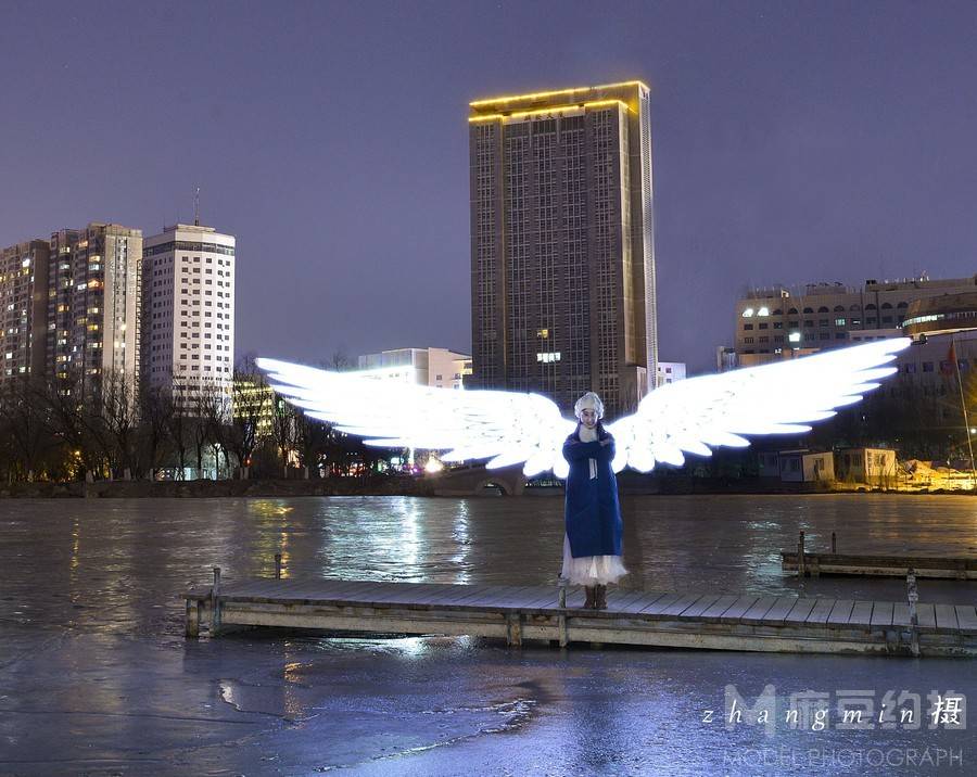 夜景模特