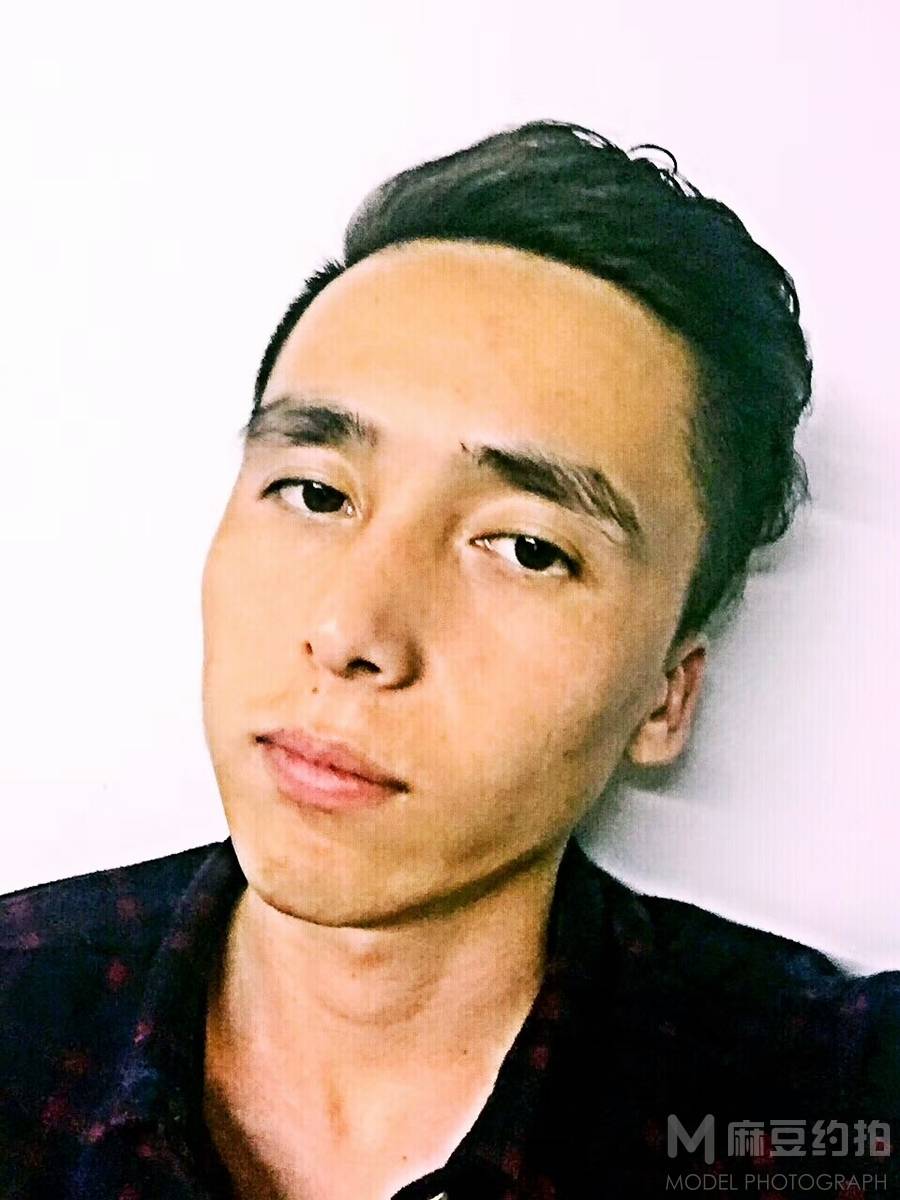 胶片模特