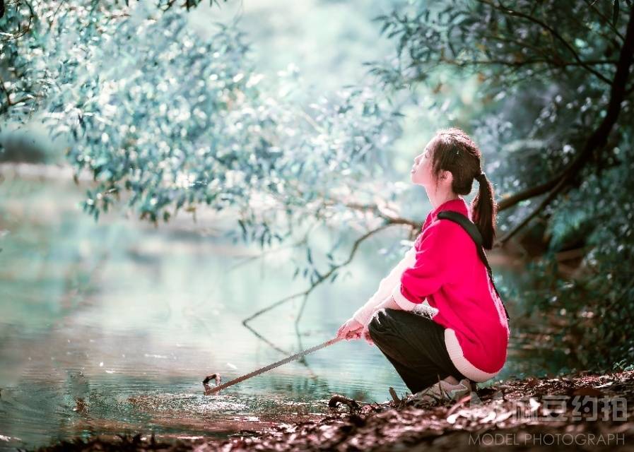 情绪模特