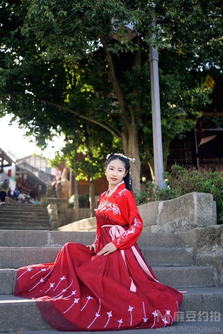汉服模特