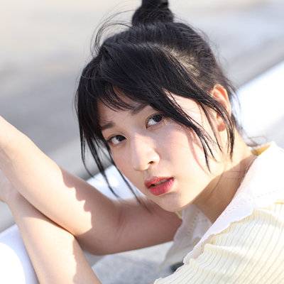黑白模特